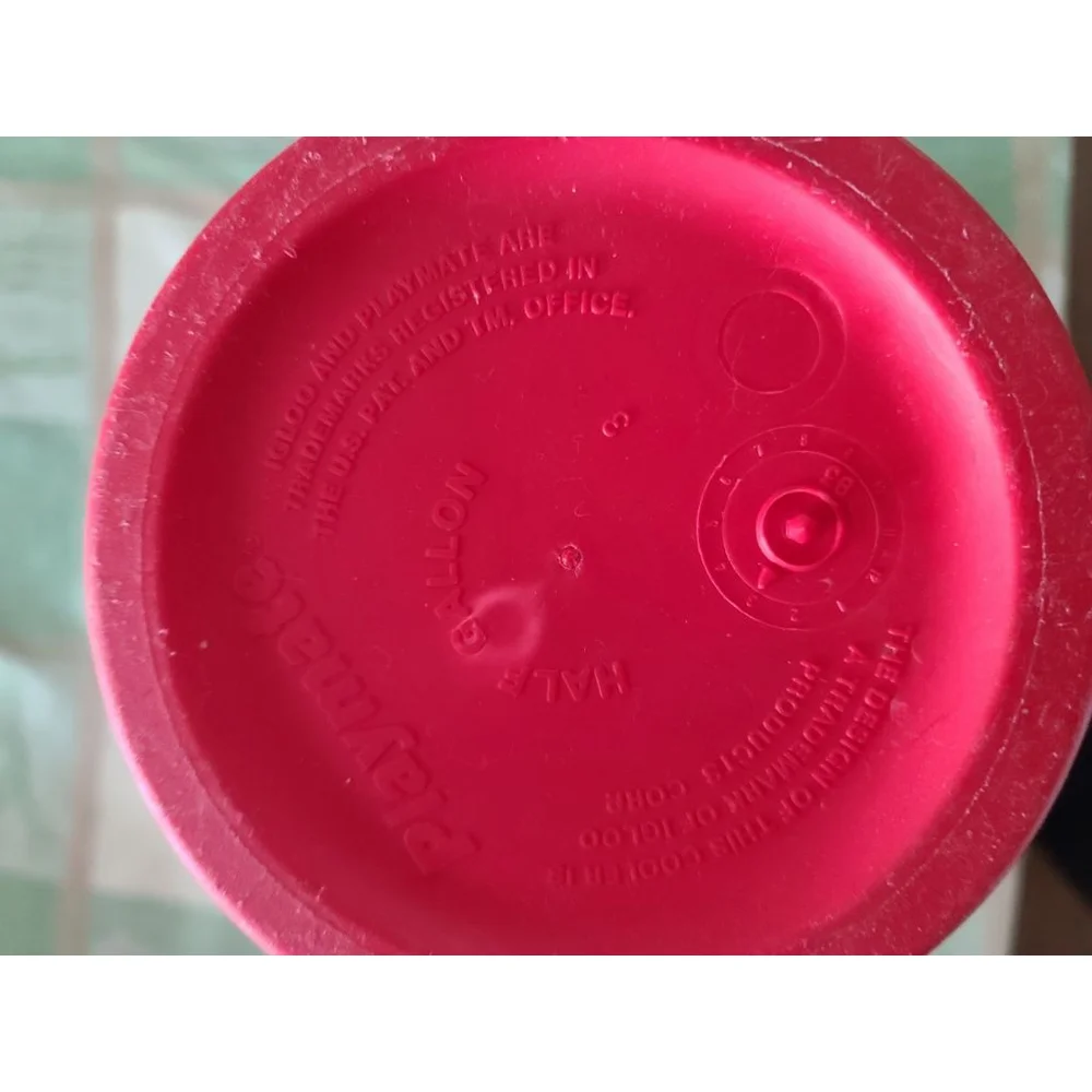 Igloo Playmate 1/2 Gallon Cooler